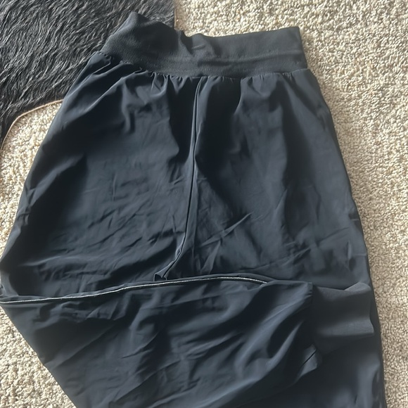 Black Carbon38 lightweight high waist joggers - Picture 5 of 6